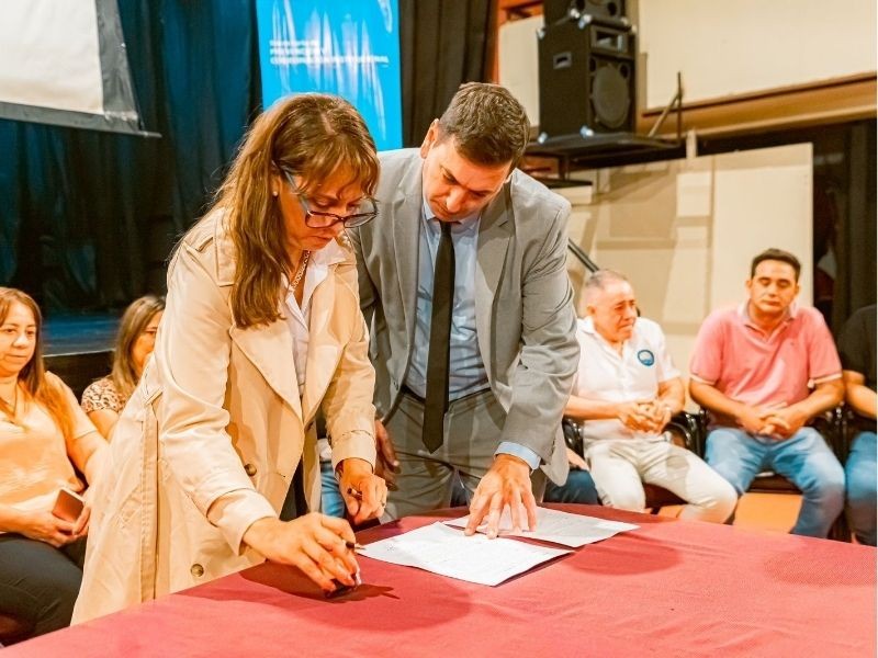 La Intendente Cecilia Garay Firma un Convenio para la Capacitación de Empleados Municipales de Seguridad Ciudadana