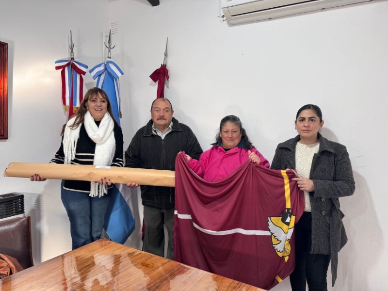 Entrega de la Bandera de Villa del Totoral a la Agrupación Gaucha Gauchito Gil